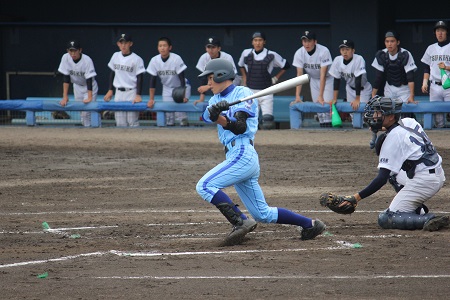 野球部、７回コールドで初戦突破。