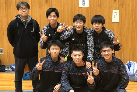 バドミントン部アベック優勝！男子は来春１部への昇格が決定！